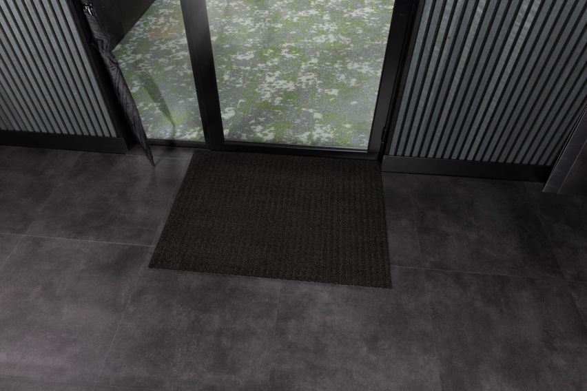 main product photo rounded-lg